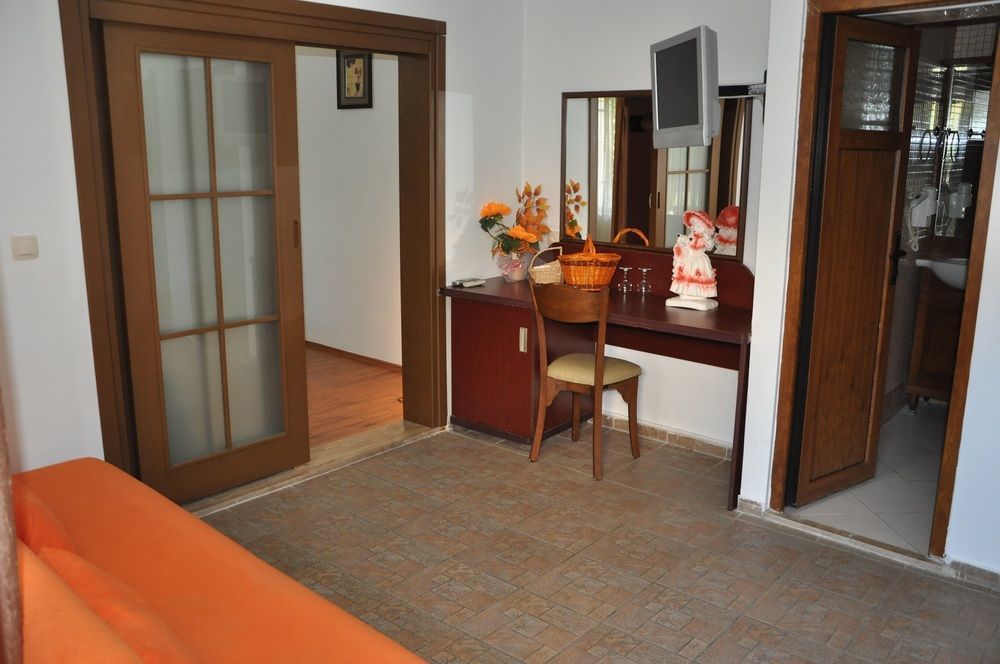 Longhouse Inn Hotel Dalyan Exterior foto